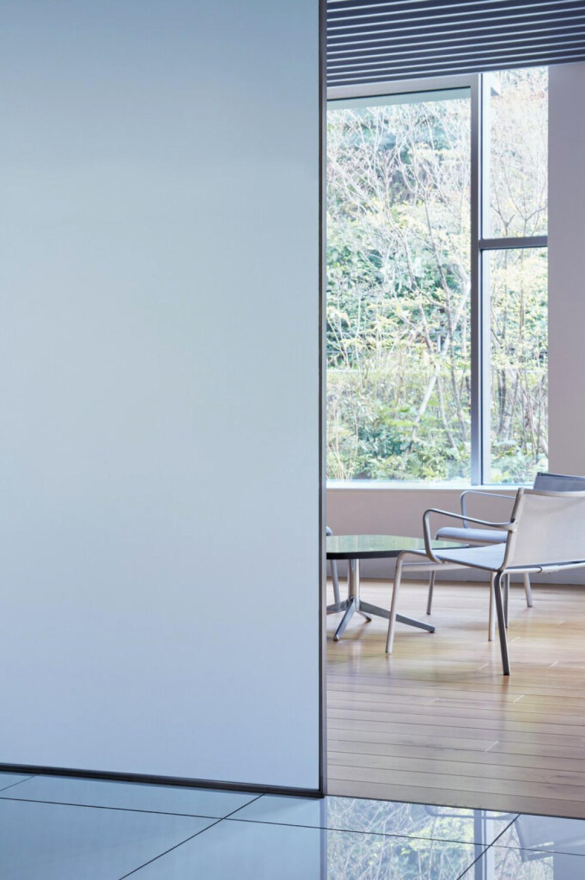 Folia dekoracyjna 3M Fasara Wykończenia powierzchni szklanych Milky Milky Blue Gray SH2MAMMB 1270 mm x 30 m